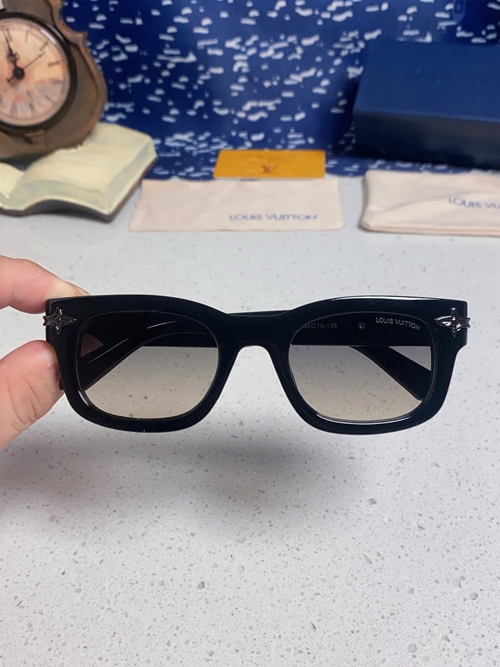 ルイヴィトンサングラス内部構造